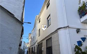 venta chalet adosado castillo de locubin near golf