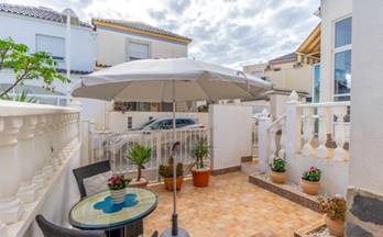 341 venta de casas con terraza en torrevieja