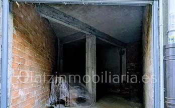 2 locales en venta artziniega