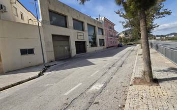 1 locales en venta pinoso