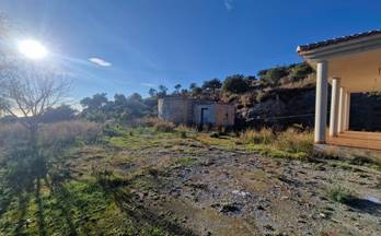 140 terrenos y fincas en venta salobreña