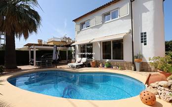 742 casas en venta la xara