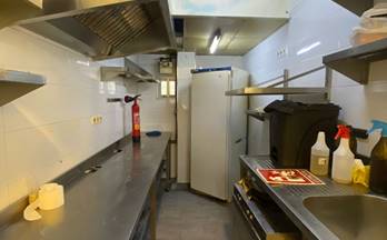 2 locales en traspaso arganzuela madrid