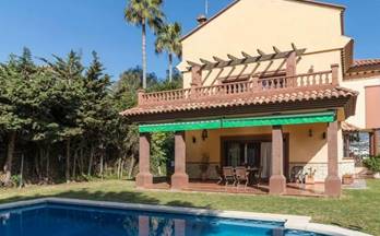 venta villa san pedro de alcantara costa del sol