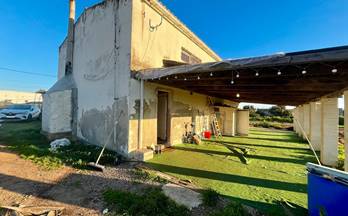 32 terrenos y fincas en venta son ferriol