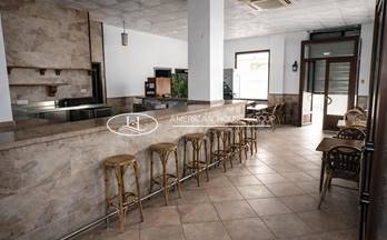 venta local chiclana de la frontera nucleo urbano