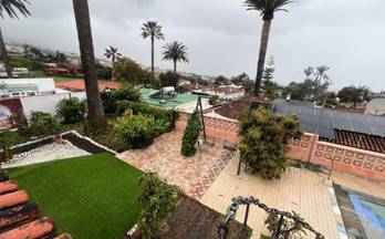 venta chalet independiente santa cruz de tenerife urbanizacion las cuevas