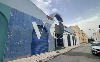 2 locales en alquiler torre del mar