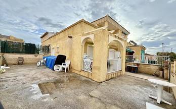 venta villa la nucia 