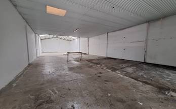 10 naves en venta medina de las torres