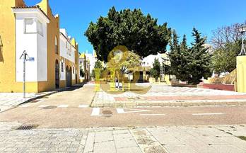 venta chalet adosado sanlucar de barrameda casco antiguo