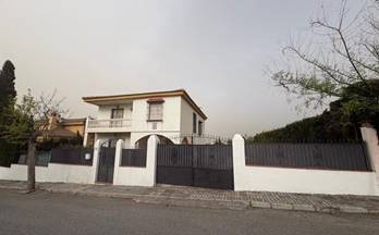 venta chalet gojar urbanizacion los cerezos