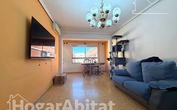 25 pisos en venta petres