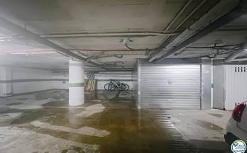 2 garajes en venta empuriabrava