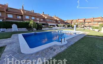 CHALET ADOSADO en venta Alicante Divina Pastora