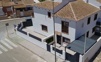 venta chalet adosado pilar de la horadada zona pueblo