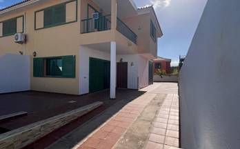 1 casas en alquiler las palmas provincia