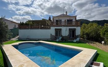 16 casas en venta monda