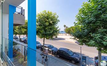 34 venta de pisos en roses con vistas al mar