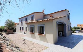 venta chalet peralada pirineo de girona