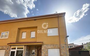 5 casas en venta navalafuente