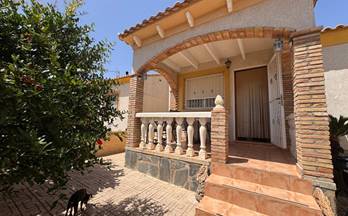 venta chalet adosado polop alberca