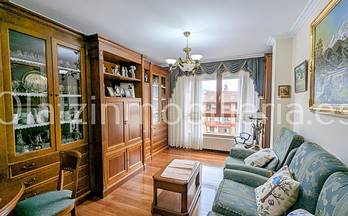 3 pisos en venta laudio