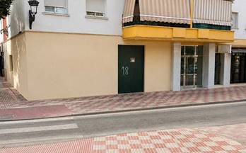 alquiler local estepona centro