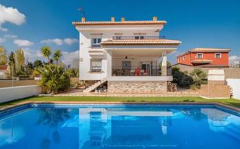 venta chalet otura urb. molino alto