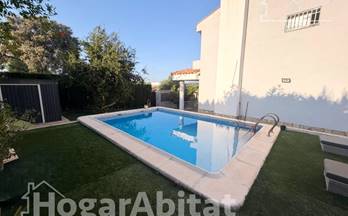 venta chalet monserrat urbanizacion maset del pou