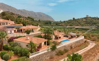 venta villa sanet y negrals 