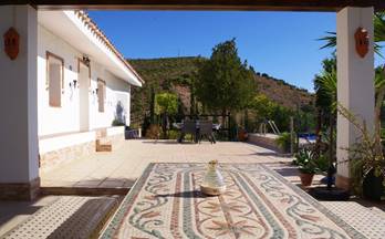 venta casa de campo velez malaga triana