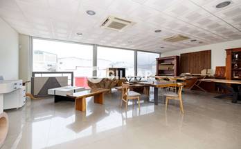 2 naves en venta estepona