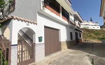 2 edificios en venta sedella