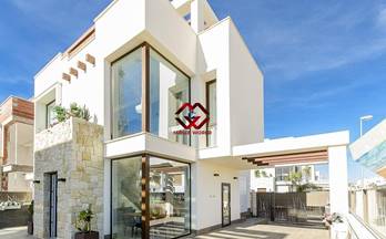 venta villa los montesinos la herrada