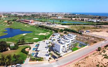 venta atico los alcazares serena golf