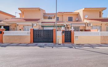 venta chalet adosado otura vega de granada zona sur