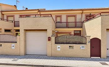 venta chalet adosado plasencia ciudad jardín