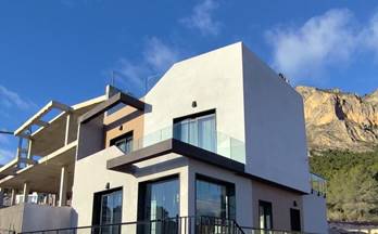 93 venta de casas con terraza en polop