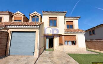venta chalet adosado chillaron de cuenca 