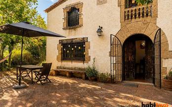 venta masia sils cataluña