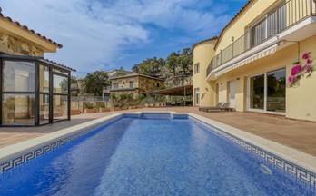 venta villa resto provincia palau saverdera