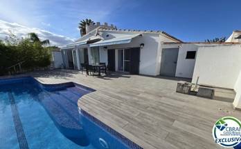 venta casa unifamiliar empuriabrava caballito del mar