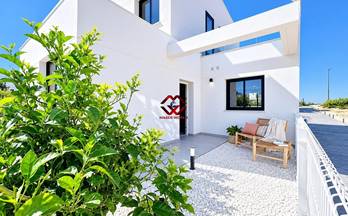 venta chalet pareado baños y mendigo altaona golf and country villa