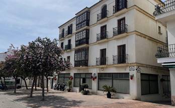 venta local estepona centro